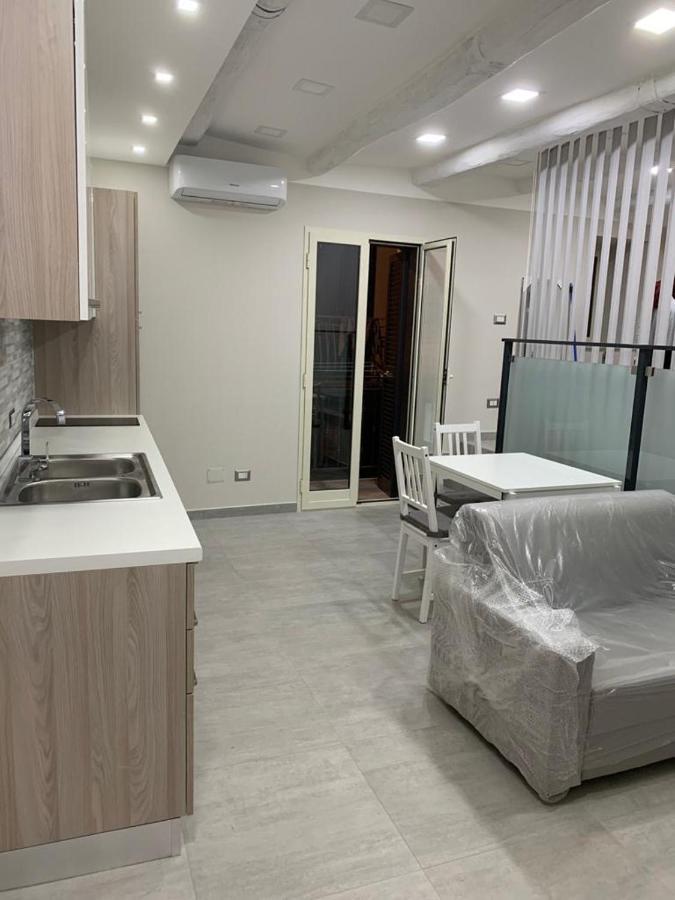 Monica'S House Apartment เนเปิลส์ ภายนอก รูปภาพ
