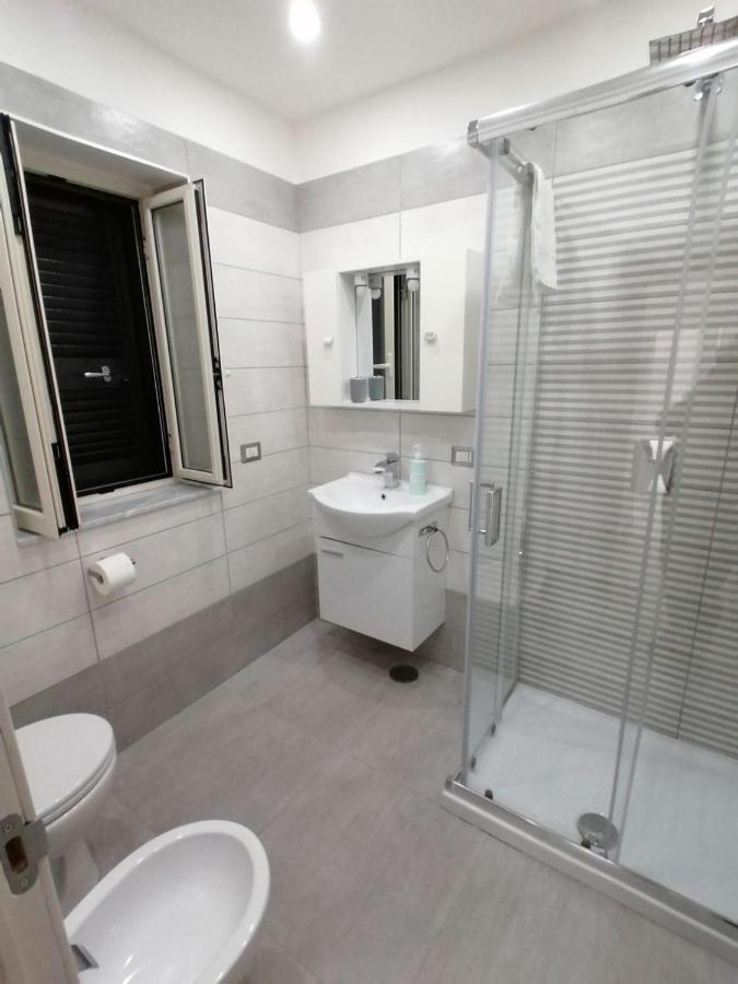 Monica'S House Apartment เนเปิลส์ ภายนอก รูปภาพ